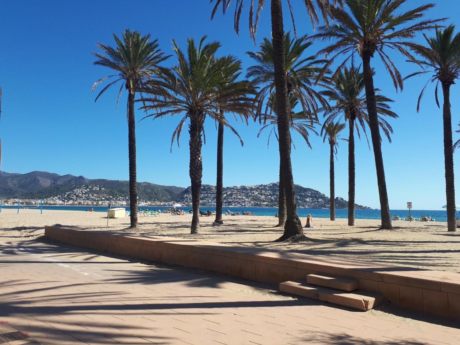 A Dos Pasos Del Mar Apartamento Rosas